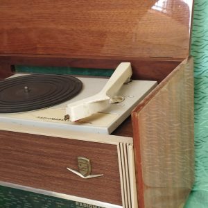 Ancien radio des années 60